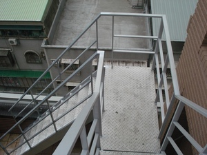 不鏽鋼樓梯2